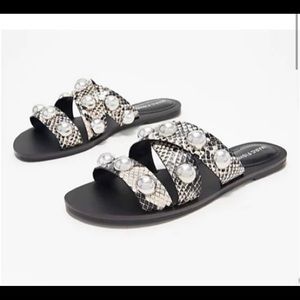 ❌SOLD❌ Marc fisher bryte sandal